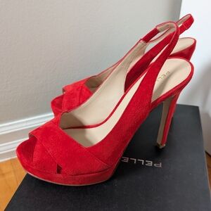 NEW Women's Red Suede Pumps Heels Pelle Moda size 6